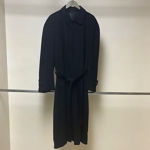 Loro Piana 100% cashmere men coat. Made in Italy. Italian size 58.